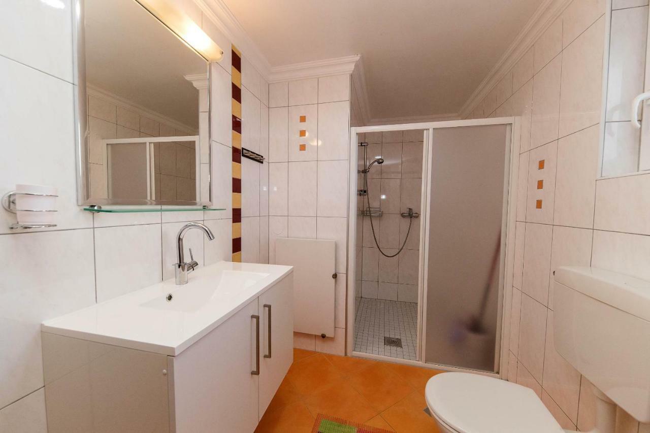 Moderne Souterrainwohnung Crikvenica Eksteriør billede