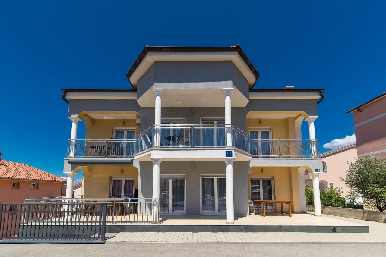 Moderne Souterrainwohnung Crikvenica Eksteriør billede